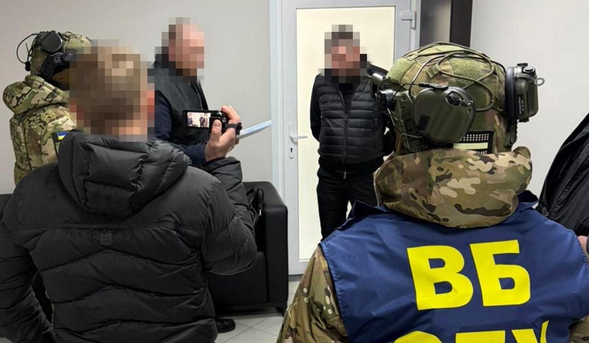 На коррупции при строительстве авиационных укрытий разоблачили двух полковников: известны имена На коррупции при строительстве авиационных укрытий разоблачили двух полковников: известны имена