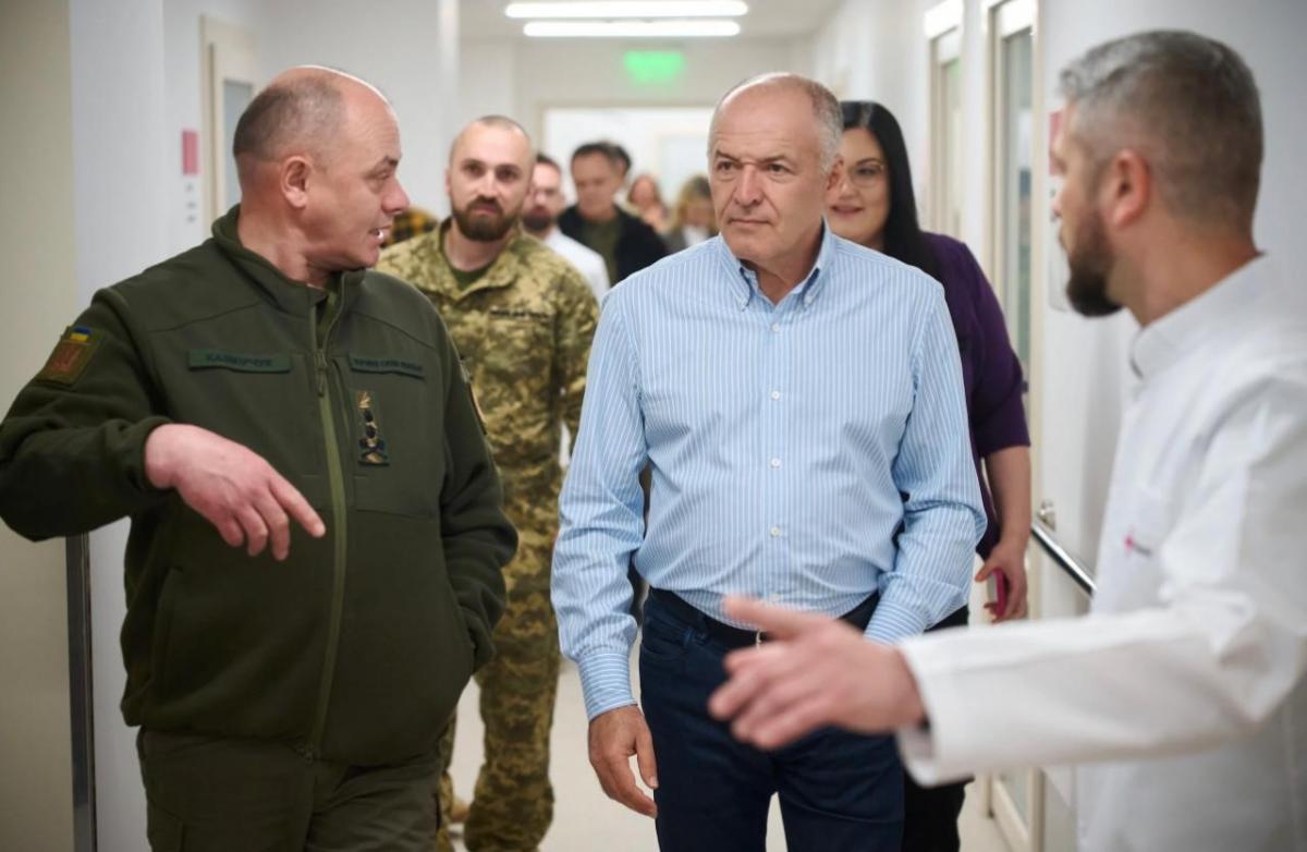11,6 мільярдів гривень задонатили бізнеси та фонди Пінчука за 4 роки війни 11,6 мільярдів гривень задонатили бізнеси та фонди Пінчука за 4 роки війни