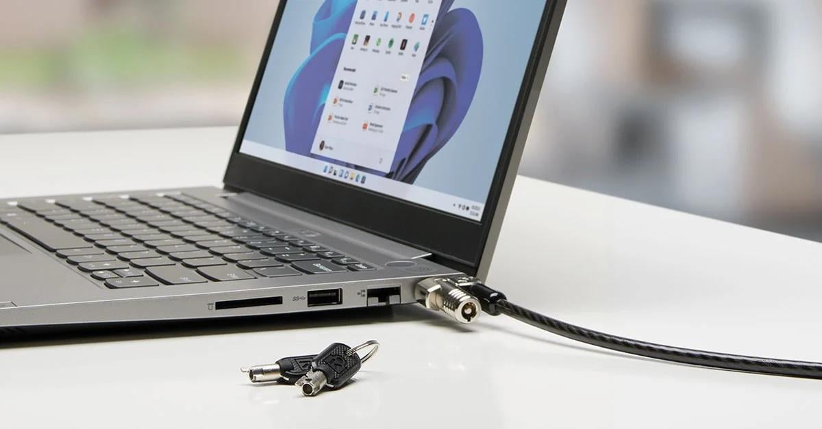 Що це за дивний роз'єм на корпусі ноутбука і чому ним майже ніхто не користується