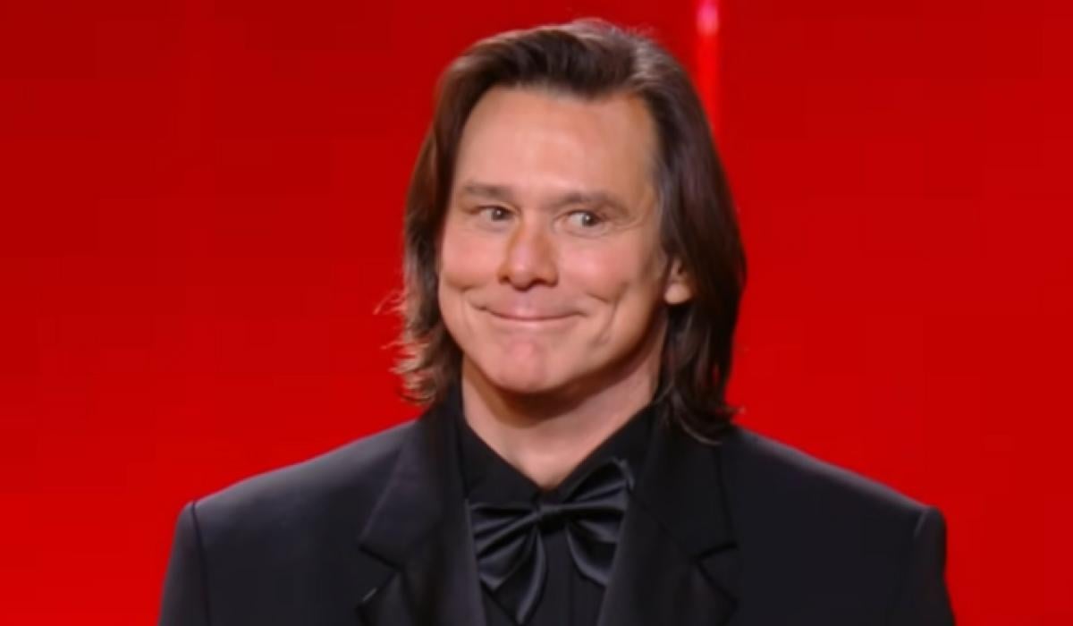 Джим Керри публично признался в любви со сцены César - зал аплодировал стоя (видео) Джим Керри публично признался в любви со сцены César - зал аплодировал стоя (видео)