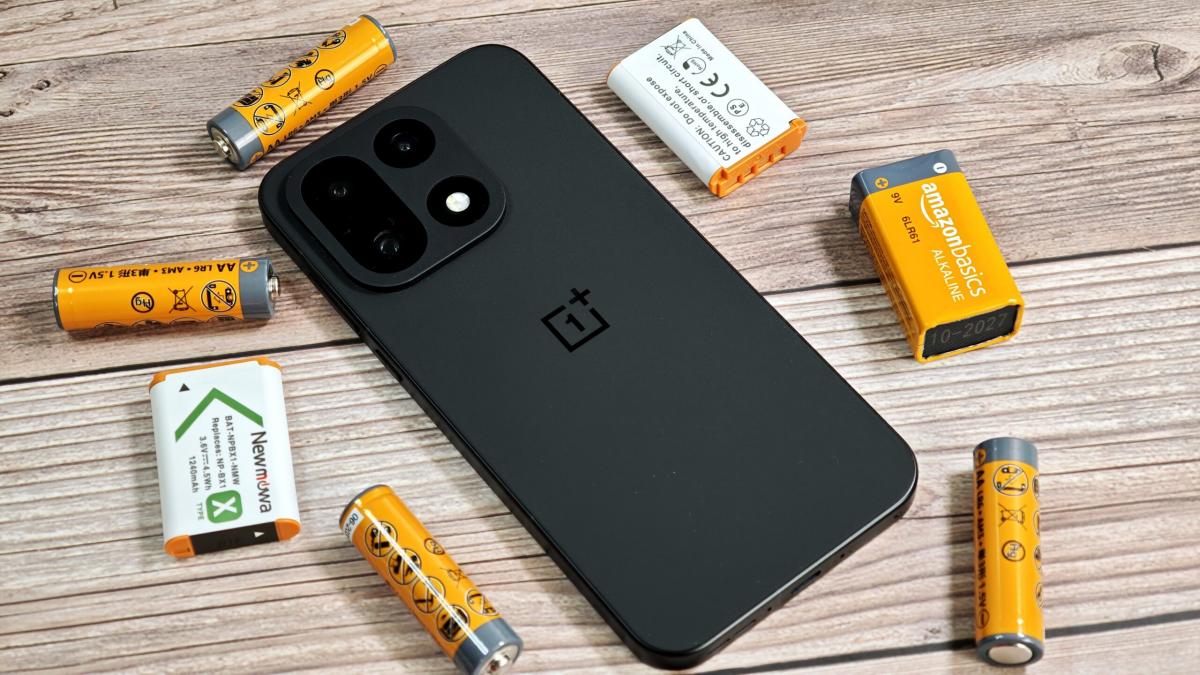 У этого смартфона лучшая автономность на рынке: он уничтожил iPhone 17 Pro Max