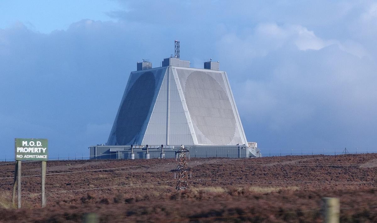 В Иране заявили об уничтожении американского радара в Катаре за 1,1 млрд долларов В Иране заявили об уничтожении американского радара в Катаре за 1,1 млрд долларов