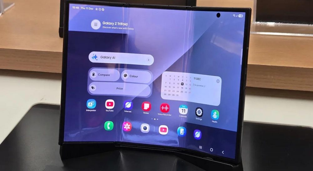 Galaxy Z TriFold за 3000 доларів ламається сам по собі