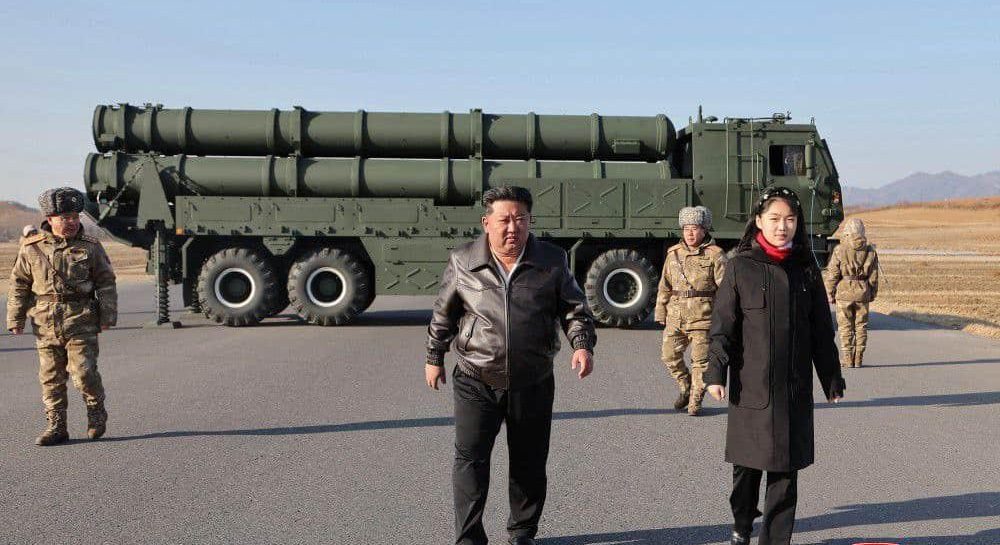 Армия КНДР получила большую партию 600-мм реактивных систем залпового огня: что известно Kép