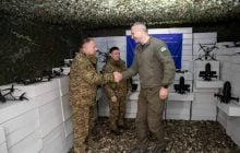 Кличко передав від киян 25 бригаді НГУ 1200 мультироторних систем: допоможуть захищати небо над столицею