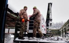 "Стальной фронт" Ахметова передал 157-й ОМБр технику и оборудование на миллионы гривен