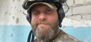 Известный актер-воин показал новое фото с 4-месячным сыном