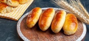 Цей рецепт не змінювався вже більше 200 років: найсмачніші пісні пиріжки