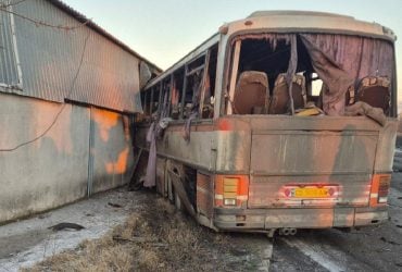Росіяни завдали удару дроном по службовому автобусу під Павлоградом: загинули 16 людей