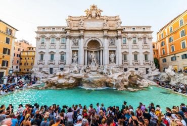 Теперь туристы могут полюбоваться одним из главных символов Рима только за деньги