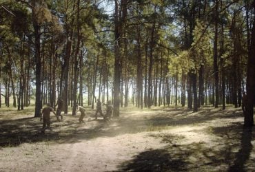 "Гра на перехоплення": що треба знати про нову українську документалку про футбол і війну