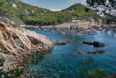 Культовый "инстаграмный" пляж на Майорке могут полностью закрыть для туристов: что произошло