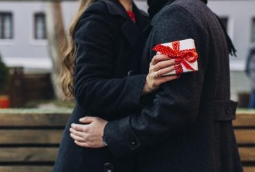 Что подарить на 14 февраля мужчине: 12 идей, если носки уже были