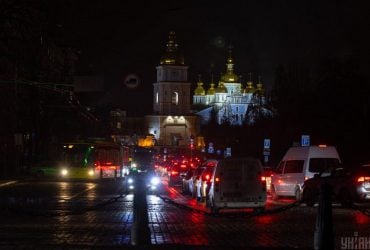 Графіки відключень світла на 6 лютого: коли не буде електроенергії у пʼятницю