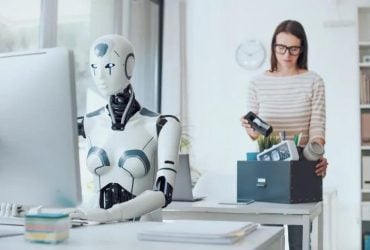 Їх ШІ замінить найшвидше: Microsoft назвала 40 найбільш вразливих професій