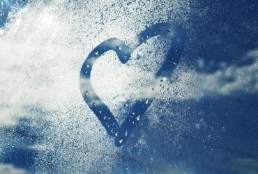 На День святого Валентина в Украине будет тепло, но мокро