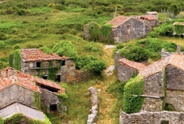 В Іспанії продають закинуте селище за смішною ціною