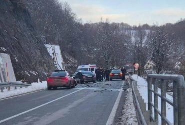 В Черногории украинец на BMW врезался в кортеж премьера