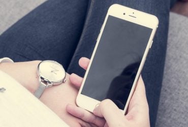 Життя без смартфона: жінка влаштувала собі інформаційний детокс, і от що з того вийшло