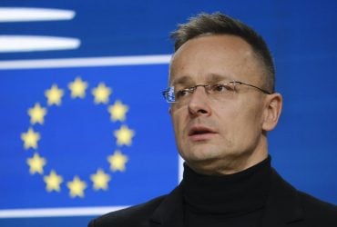 Сийярто пригрозил заблокировать санкции против РФ, если Украина не выполнит одно условие