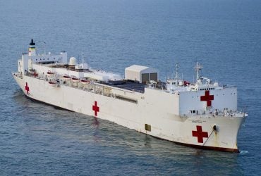 Трамп готов отправить в Гренландию первое судно: WSJ узнало, какой это может быть корабль