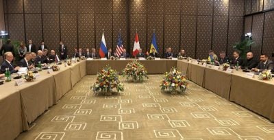 Новая попытка США возобновить переговоры между Украиной и РФ не вызывает оптимизма, - Bloomberg