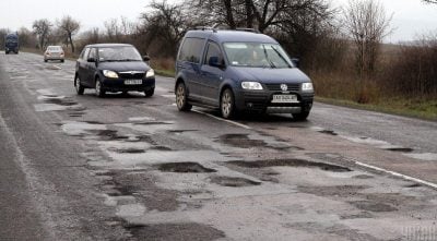 Ремонт доріг в Україні під загрозою: чиновник назвав космічну суму, якої бракує