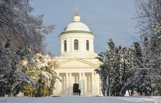 4 лютого: церковне свято сьогодні, що кладуть під подушку за прикметами