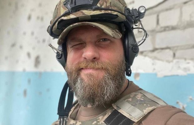 Известный актер-воин показал новое фото с 4-месячным сыном