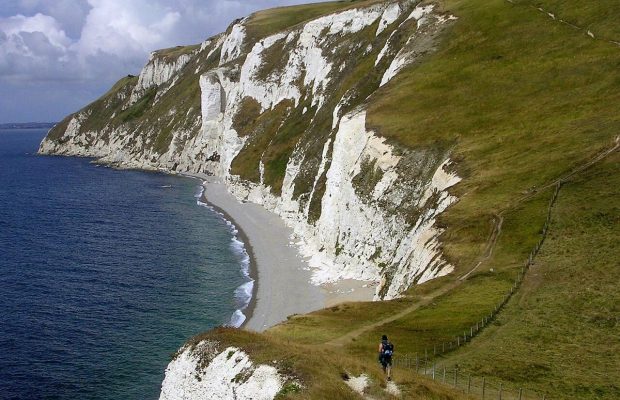Негода зруйнувала частину унікального "динозаврячого узбережжя" в Англії