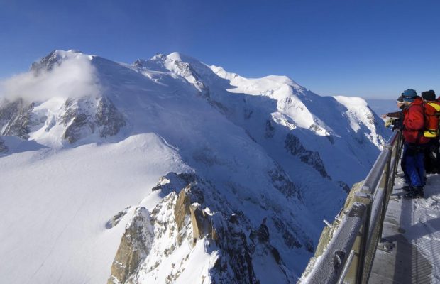 Рахунок за порятунок: Франція може змінити погляд на туристів, що потрапили в біду у горах