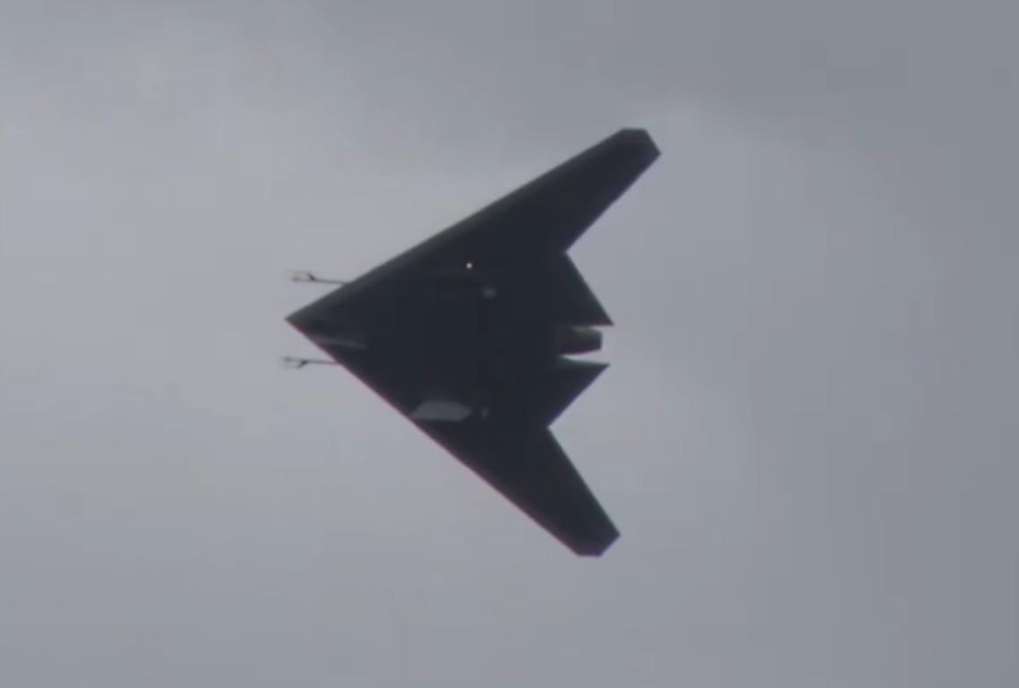 РФ планує використати БпЛА 'Охотник' разом з винищувачем: експерти оцінили, чи це можливо