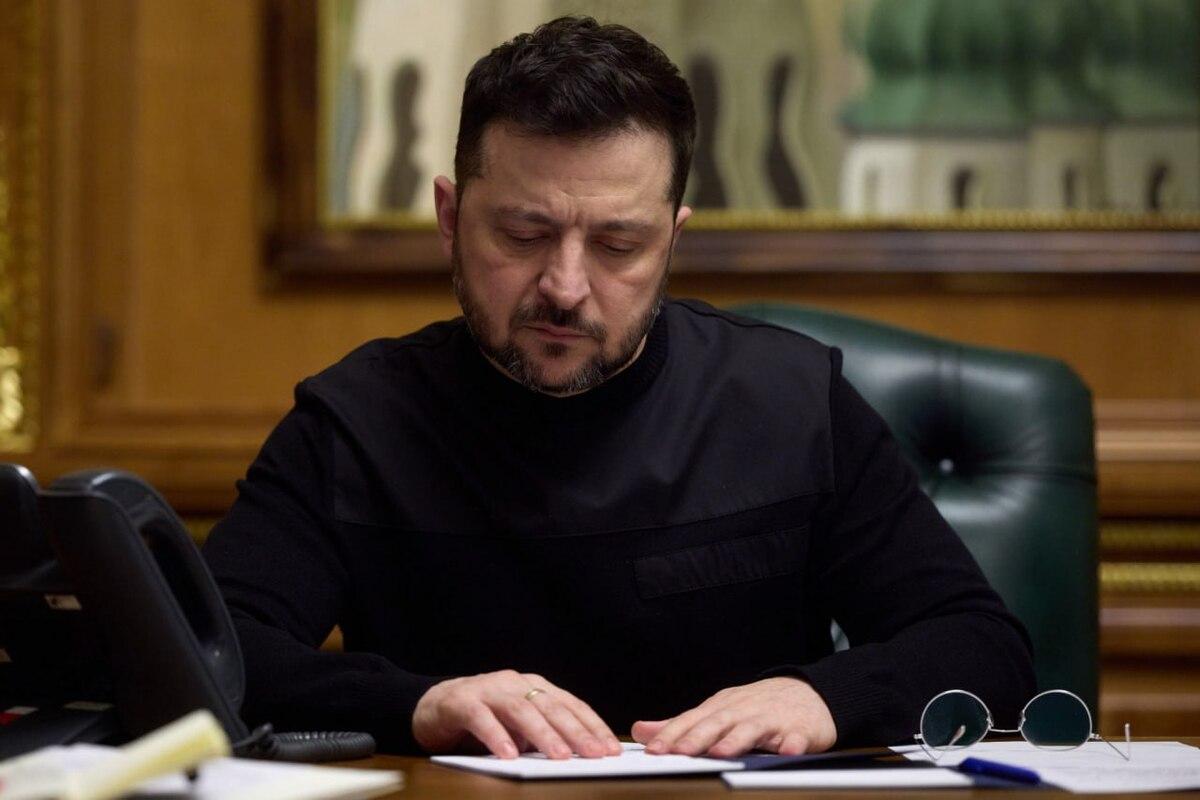 В еще одной европейской стране призвали лишить Зеленского высшей награды