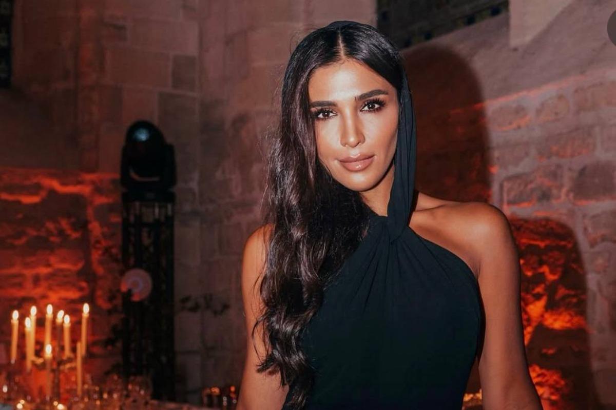 'Накупила воды и еды': Санта Димопулос рассказала об обстановке в Дубае