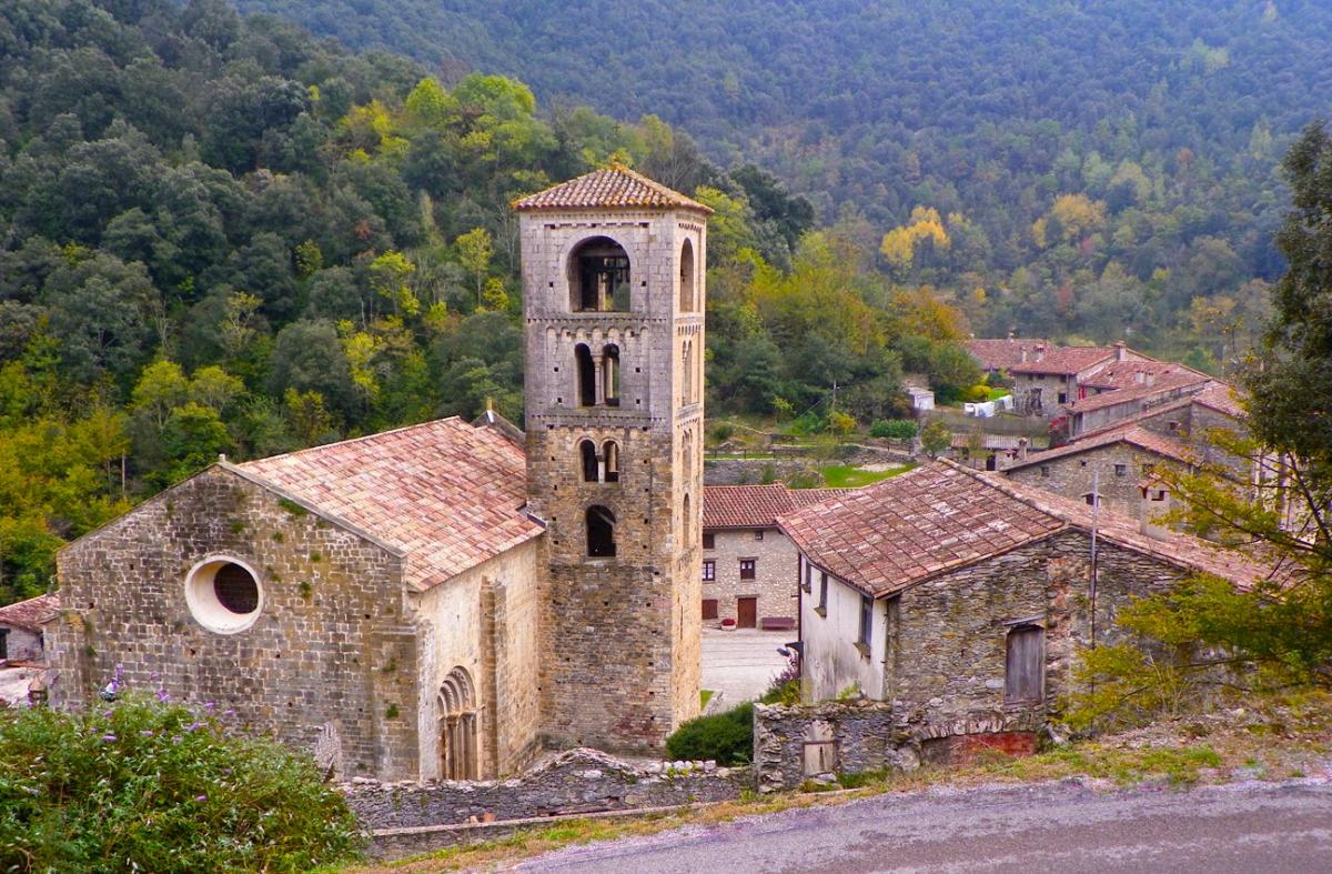 В Іспанії є неймовірне селище, яке ніби 'застигло в часі': що у ньому особливого