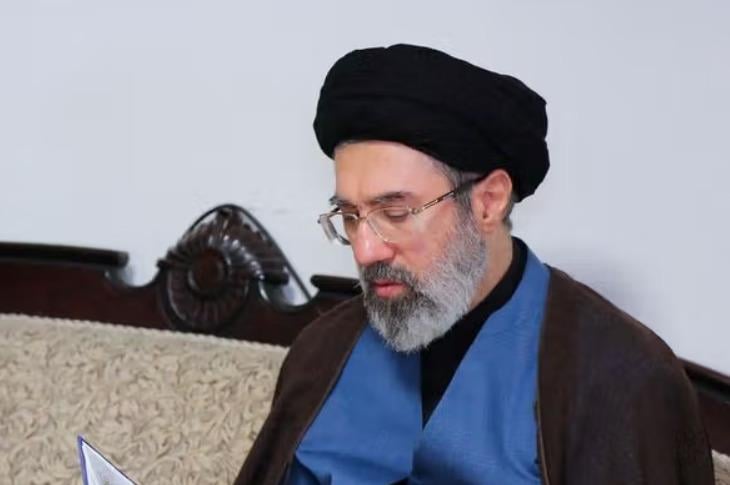 Новым верховным лидером Ирана назначен сын Али Хаменеи, - СМИ Новым верховным лидером Ирана назначен сын Али Хаменеи, - СМИ