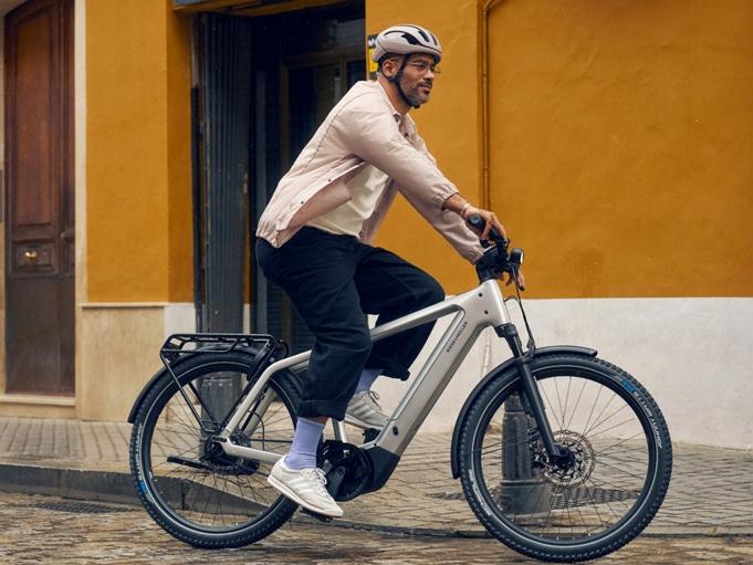 Двоколісна розкіш: скільки коштує велосипед з 'автоматом' й надійними гальмами, як в авто Двоколісна розкіш: скільки коштує велосипед з 'автоматом' й надійними гальмами, як в авто