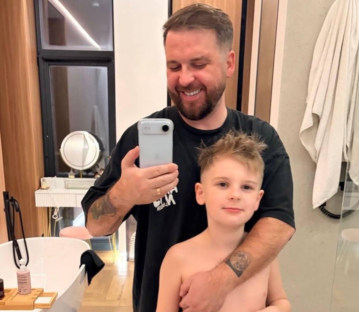 Лідер гурту 'Без Обмежень' вперше за довгий час показав 8-річного сина
