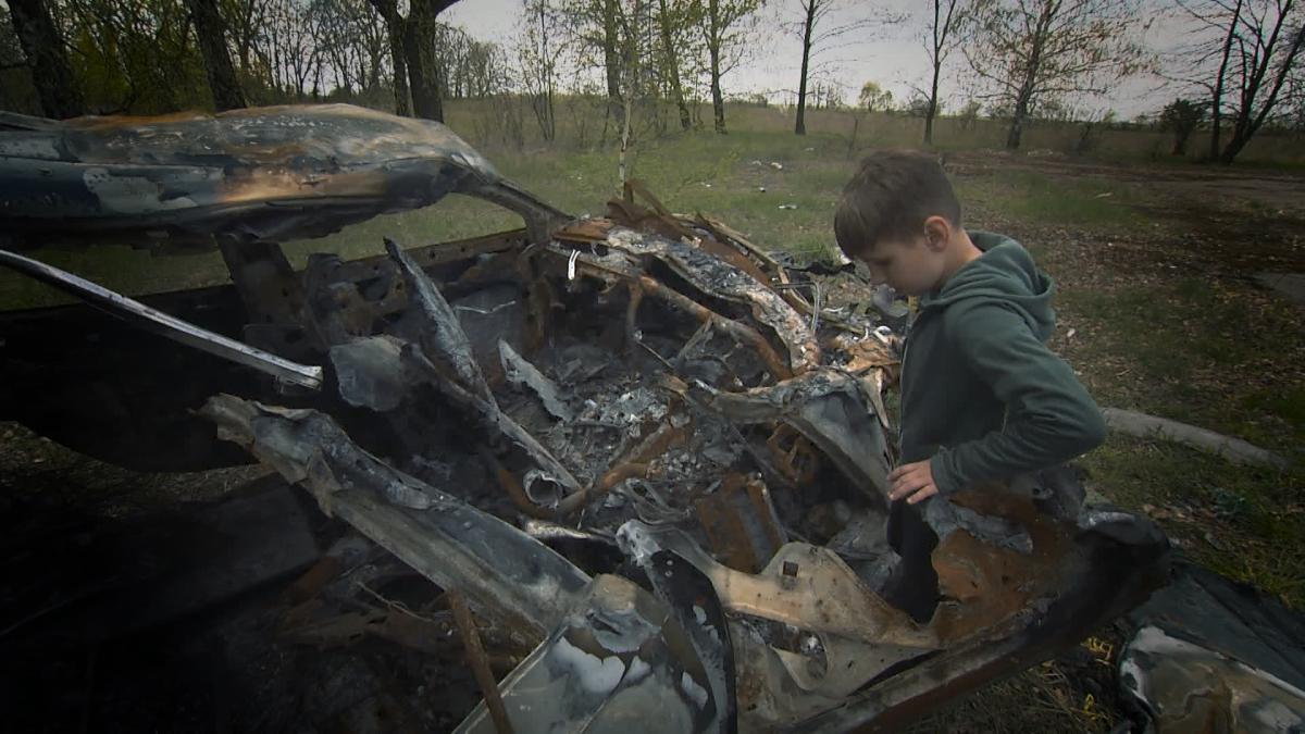 'Недитяча війна' на 2+2: як українські діти, травмовані російською агресією, вчаться заново жити 'Недитяча війна' на 2+2: як українські діти, травмовані російською агресією, вчаться заново жити