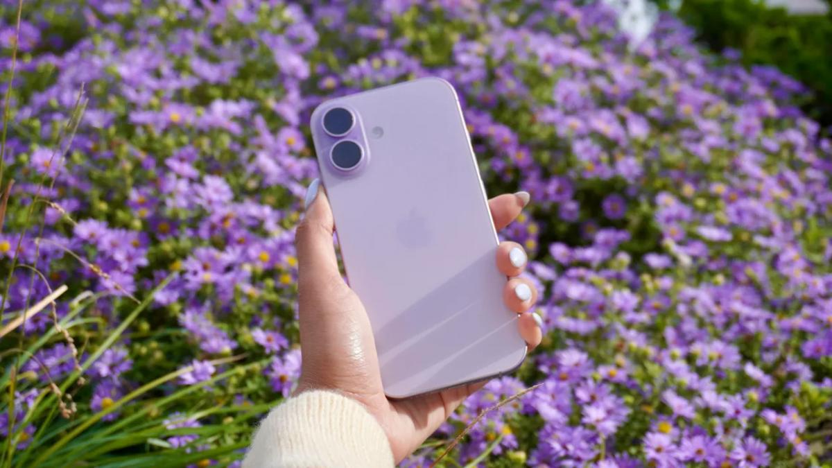 'Бюджетный' iPhone 17e сравнили с iPhone 17: стоит ли переплачивать $200