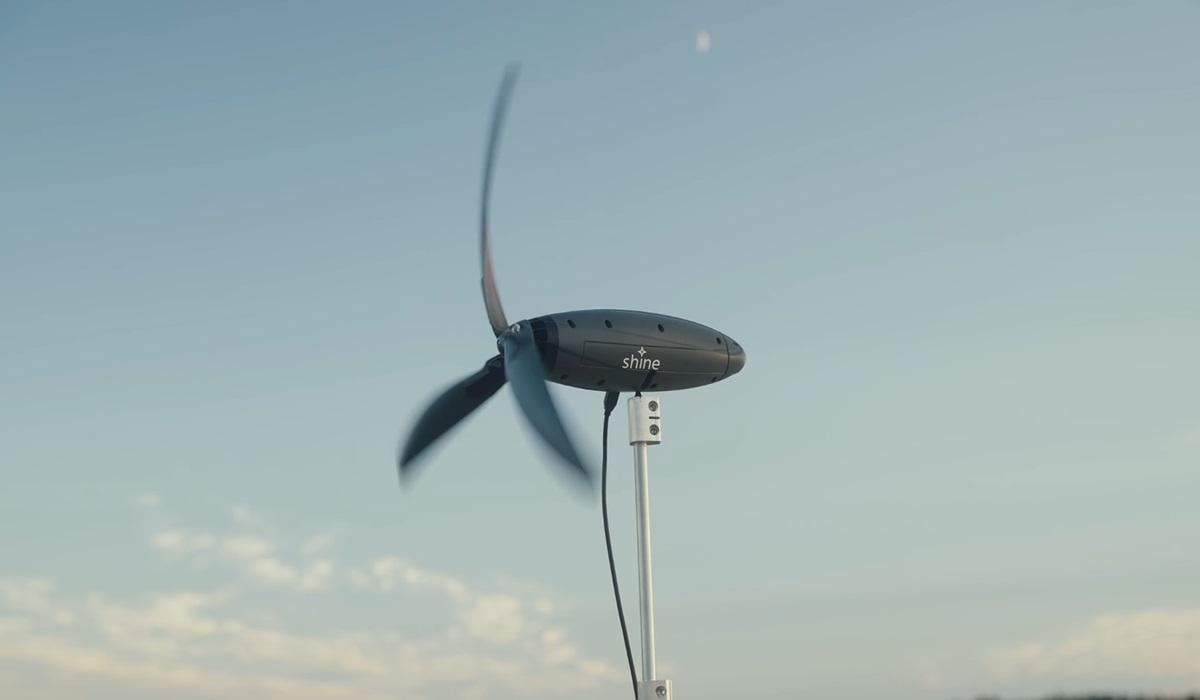 Конец солнечным панелям: эта ветряная турбина способна работать даже ночью и под дождем