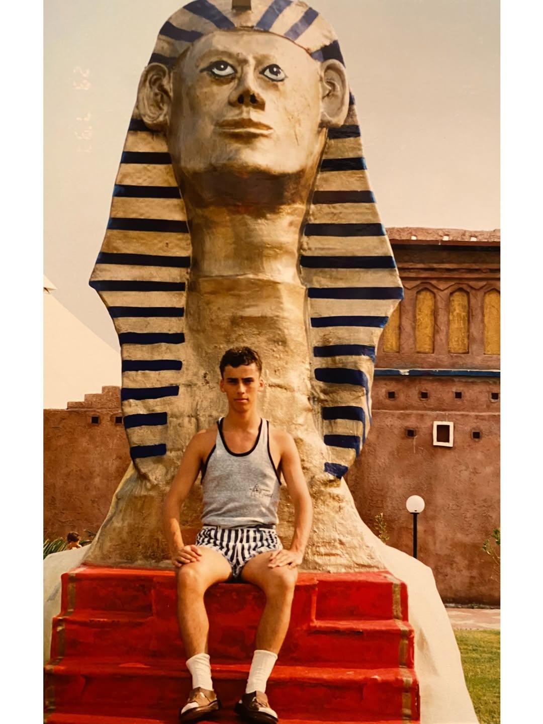 Галкин показал себя в юности и вызвал фурор в сети: редкие фото