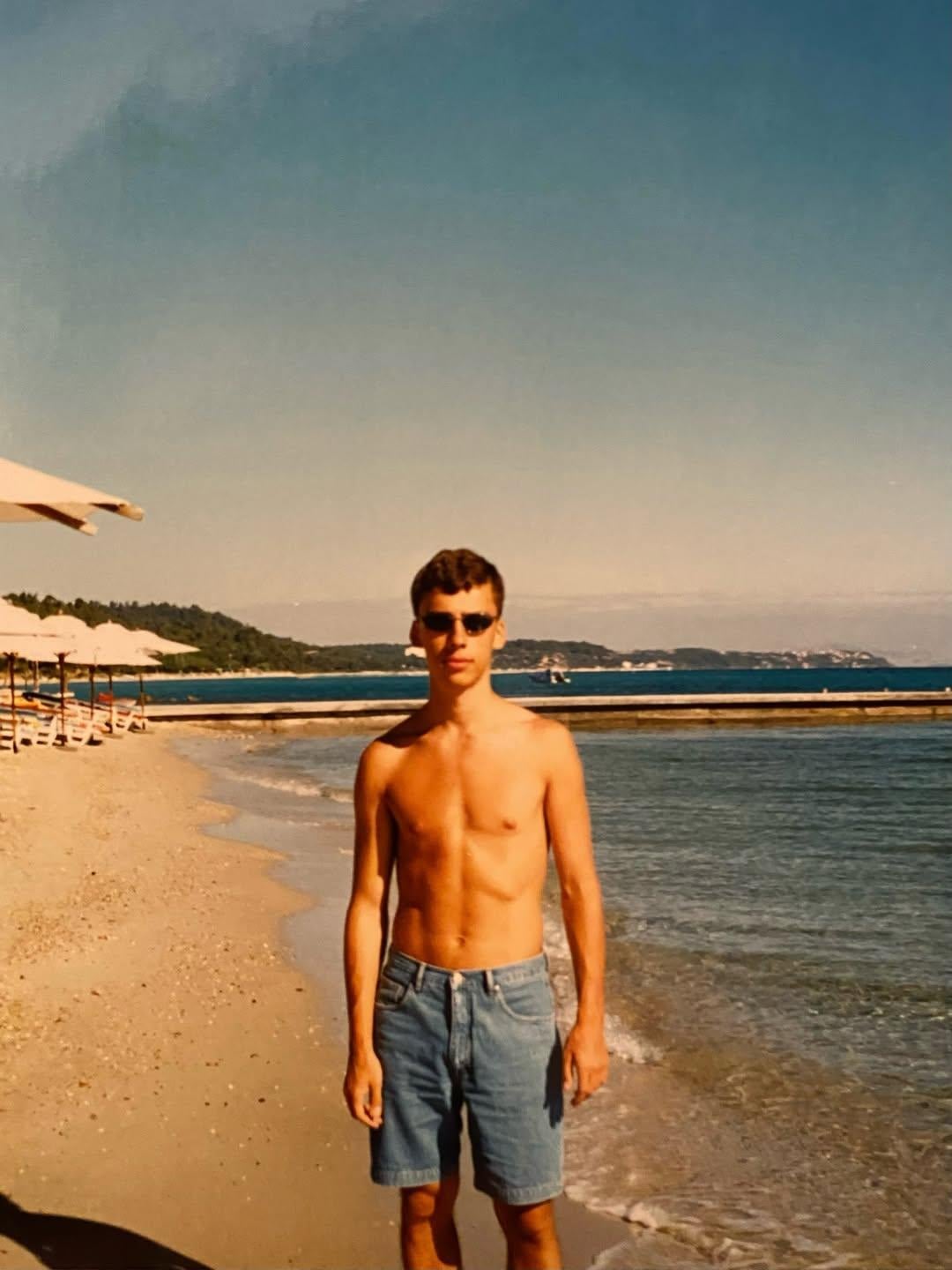 Галкин показал себя в юности и вызвал фурор в сети: редкие фото