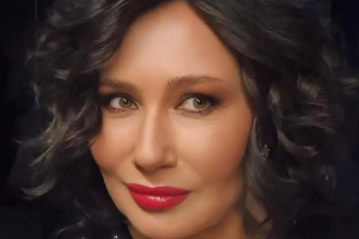 Мозгова показала архівне фото батька та зворушливо звернулася до нього