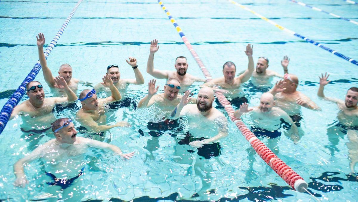 Програма Метінвесту Ахметова по реабілітації ветеранів через плавання охопила вже понад 400 ветеранів