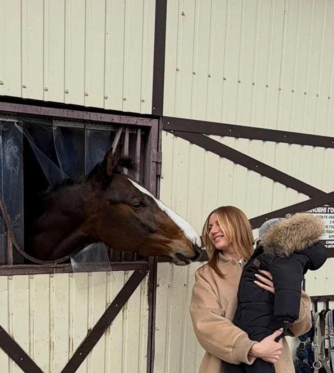 'Какие вы очаровательные': Никитюк умилила сеть новыми фото с маленьким сыном