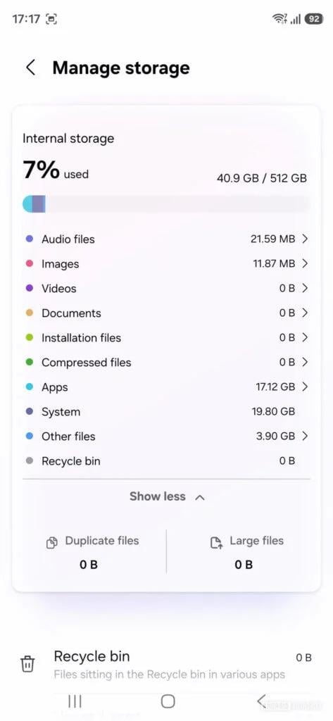 У нового флагмана Samsung за $1300 после распаковки нашли 40 ГБ приложений