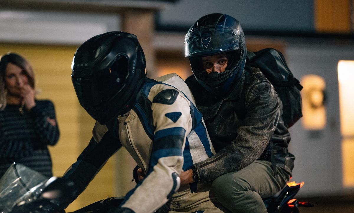 'Пілліон': цікаві факти про сміливу романтичну драму з Александером Скашгордом