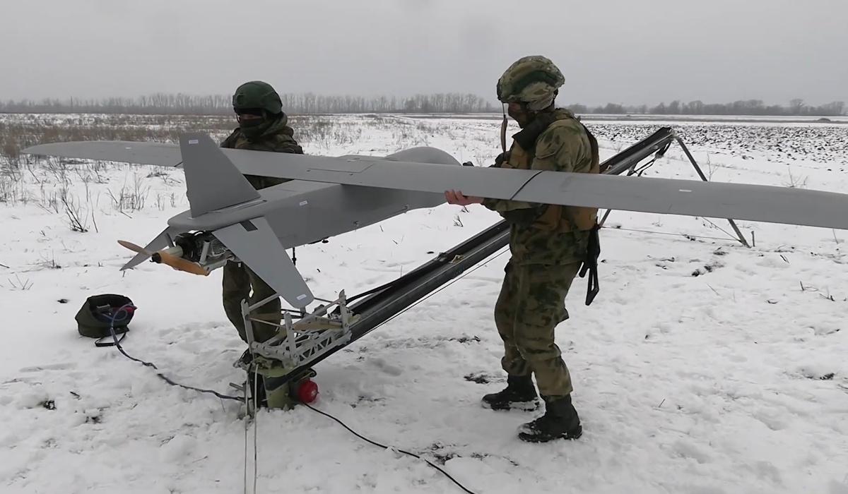 За ціною Ferrari кожен: ЗСУ збили одразу два рідкісних дрона росіян (відео)