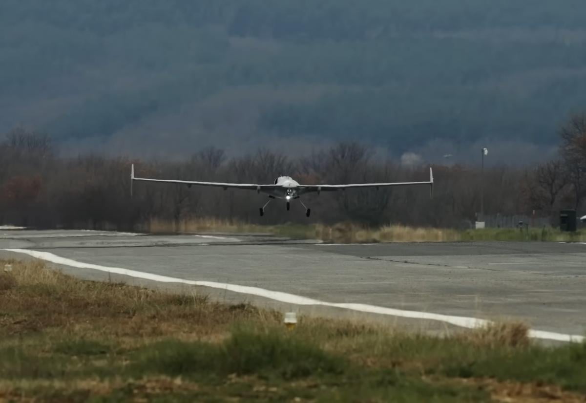 Baykar представил новый ударный дрон с ИИ и дальностью полета более 2000 км (видео) Baykar представил новый ударный дрон с ИИ и дальностью полета более 2000 км (видео)